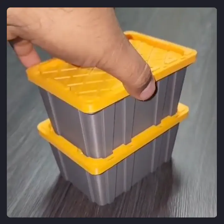 Bronvoorbeeld van het 3D-model Mini Heavy-Duty Storage Tote Box with Lid door Aincrad09
