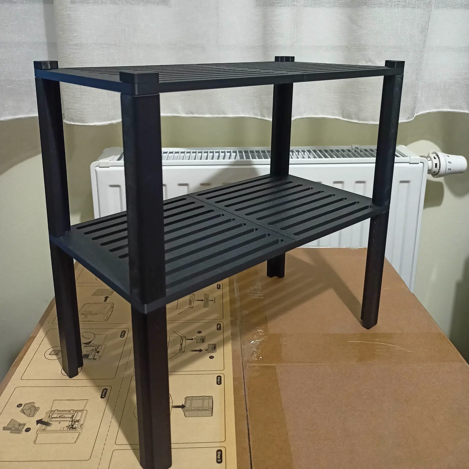 Bronvoorbeeld van het 3D-model Stackable shelf door Mardok