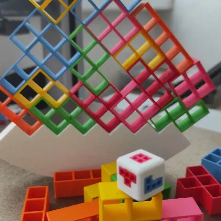 Bronvoorbeeld van het 3D-model Tetris door user3173552098